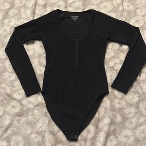Good American Black Long Sleeve Bodysuit